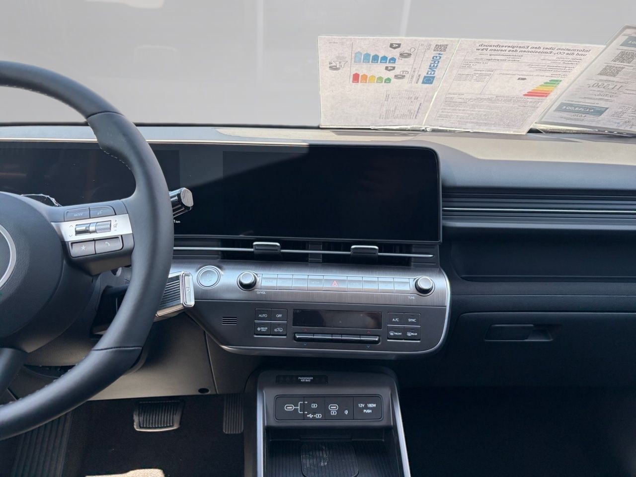 Fahrzeugabbildung Hyundai KONA TREND 2xKlima 360 ACC AUT Akustikglas Kam.