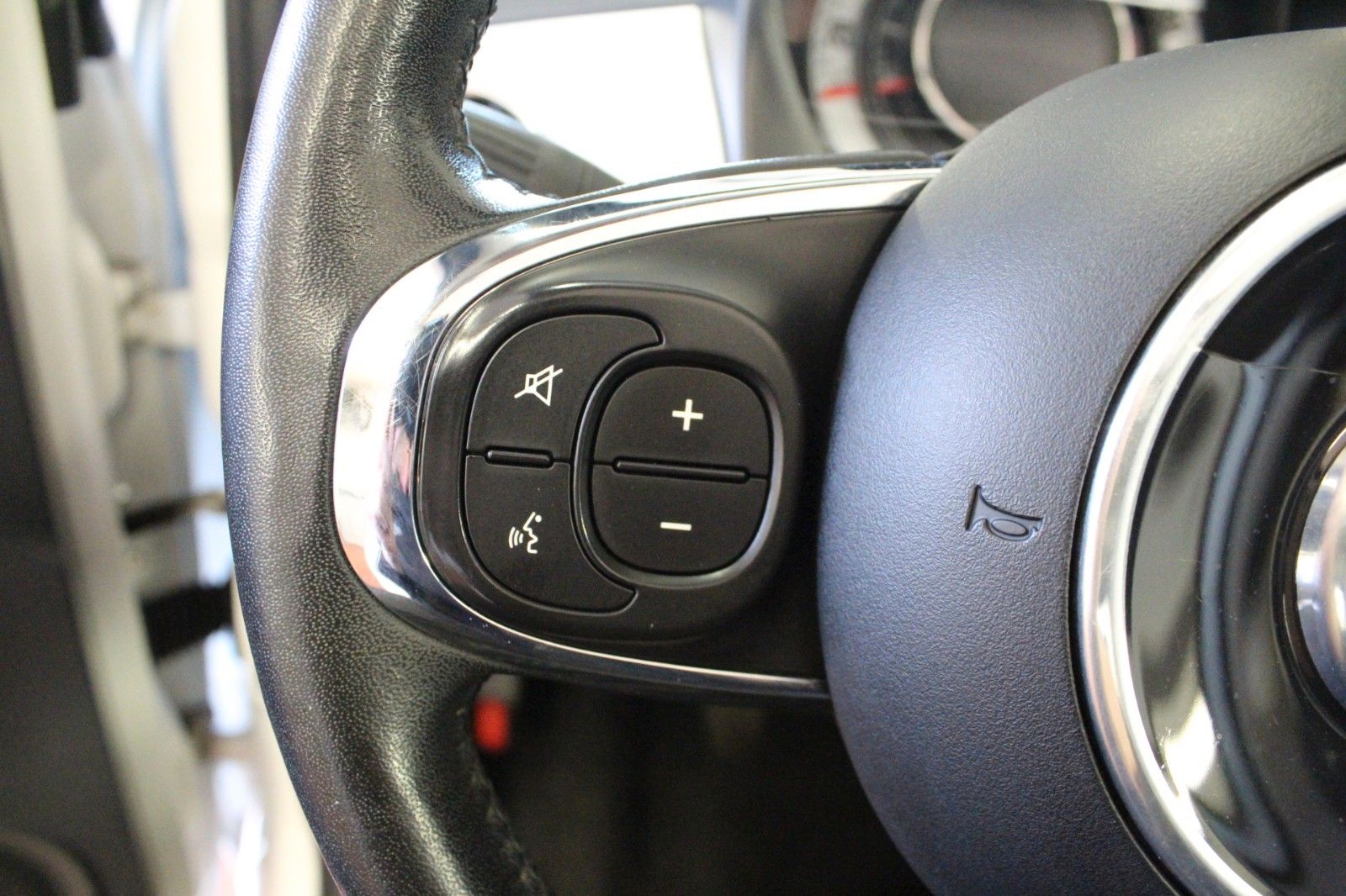 Fahrzeugabbildung Fiat 500C 1.2 8V Lounge*Klima*PDC*