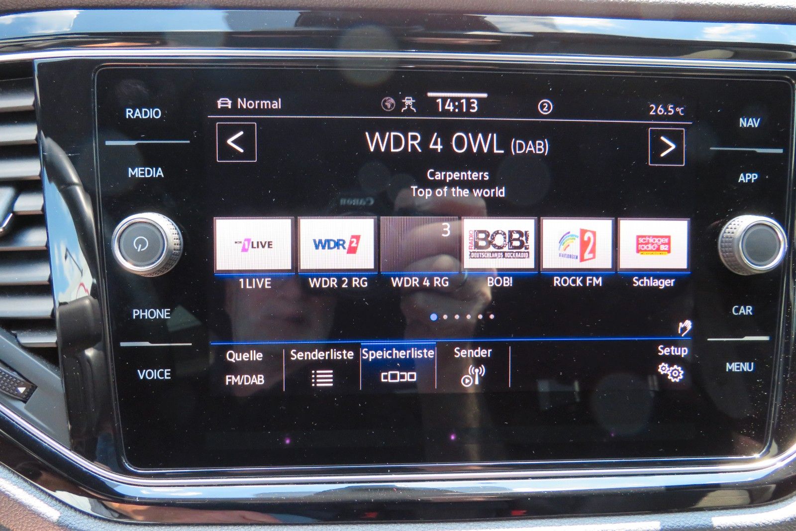 Fahrzeugabbildung Volkswagen T-Roc R-Line Sport DSG LED PDC NAVI 19`BLACK 1.H
