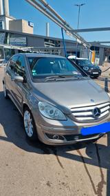 Mercedes-Benz 200 - Mercedes-Benz 200 aus 2007