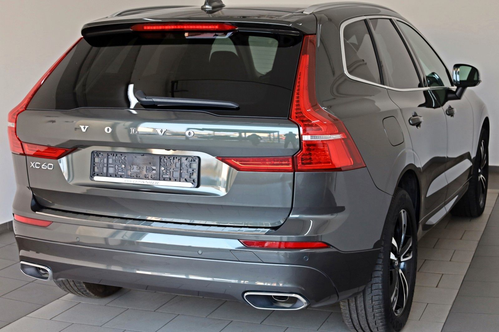 Fahrzeugabbildung Volvo XC60 D4 MomentumPro,Leder,Navi,LED,Kamera,SH,PDC