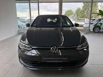 Volkswagen Golf - 8