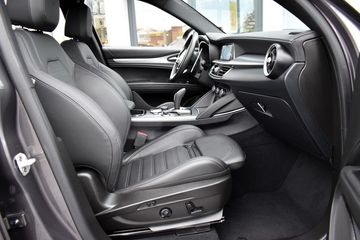 Alfa-Romeo Stelvio - 11