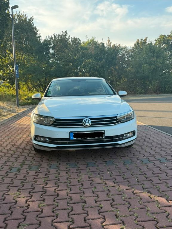 Image of Volkswagen Passat