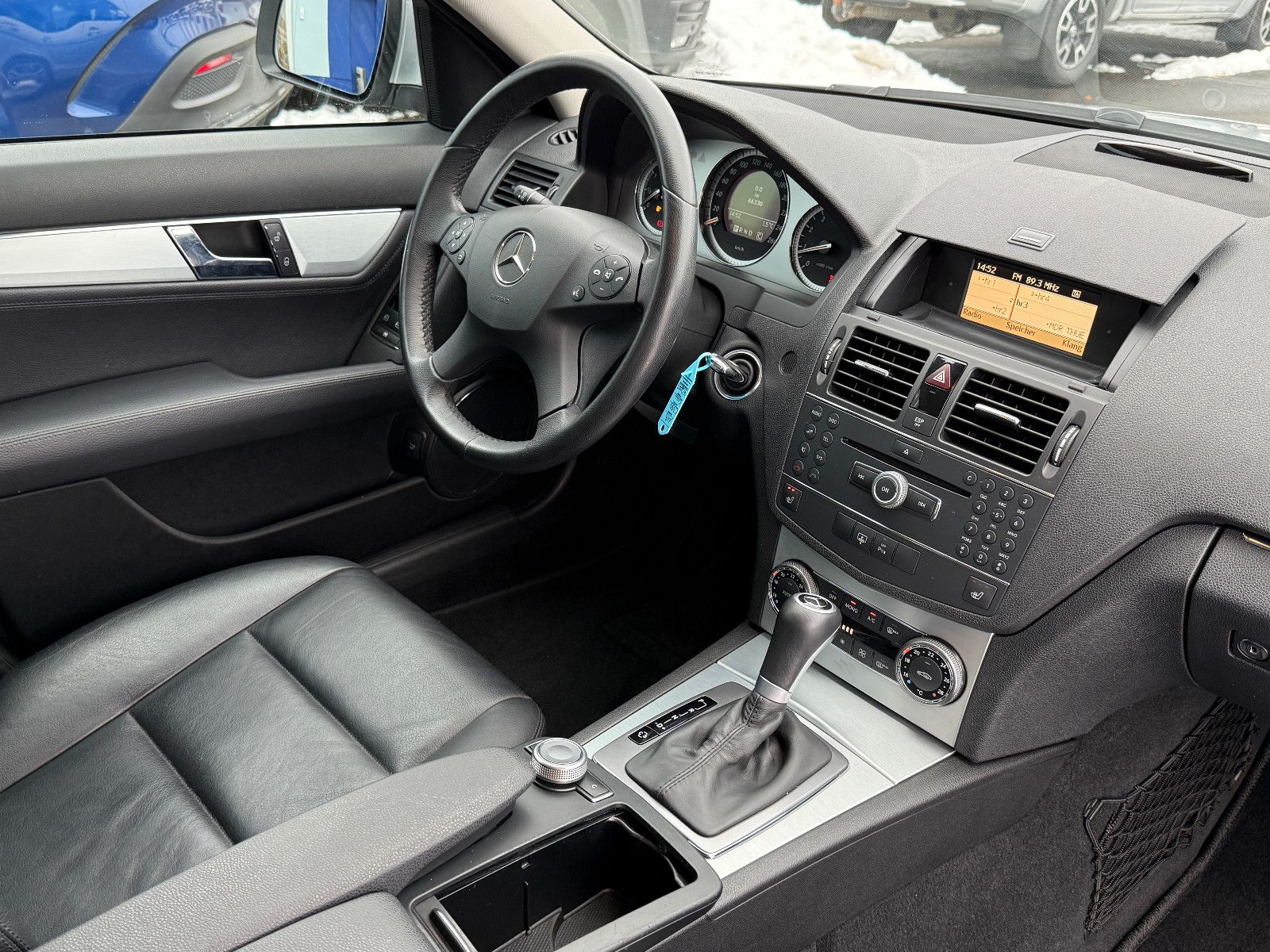 Fahrzeugabbildung Mercedes-Benz C 350 Limousine Avantgarde Aut Bi-Xenon Leder