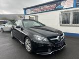 Mercedes-Benz E 200 Coupe AMG-Line *PANO*NAVI*TOTW*ACC - Mercedes-Benz: Schwarz, Coupe