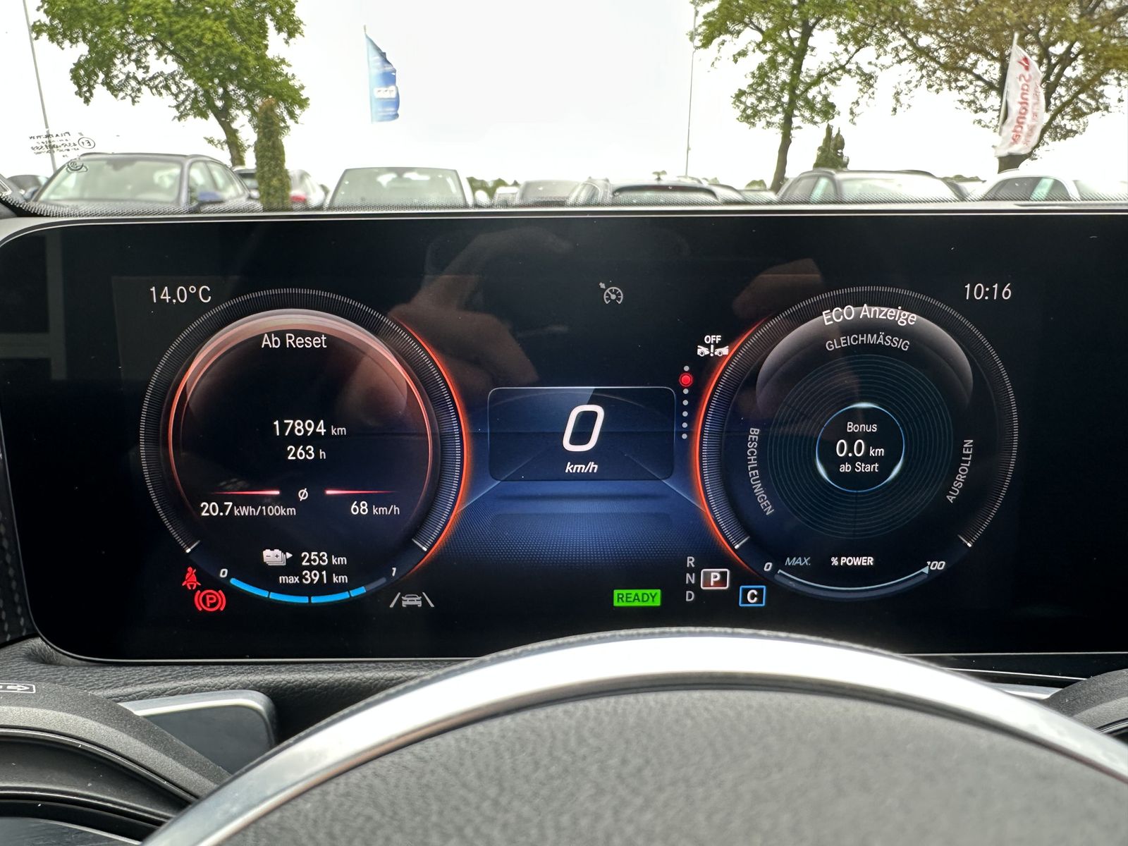 Fahrzeugabbildung Mercedes-Benz EQB 250 Progressive NAV+LED+KAMERA+PANO+VCOCKPIT
