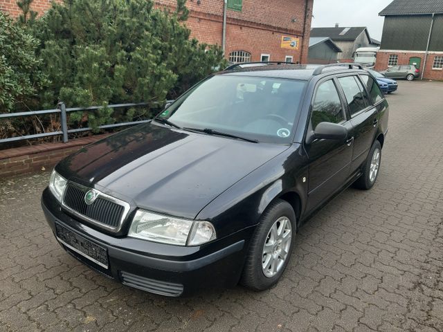 Skoda Octavia Combi 1.6 Ambiente