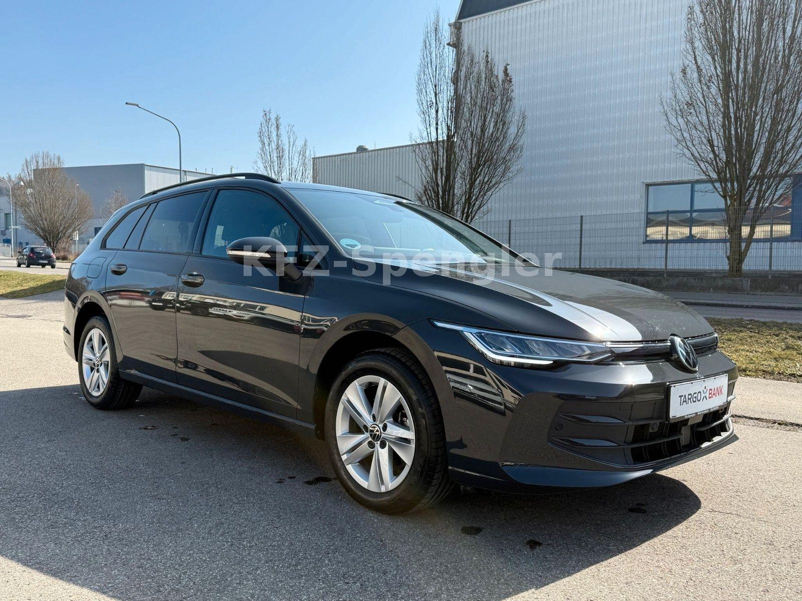 Volkswagen Golf VIII Variant 2.0 TDI LED AHK HUD NAV SHZ