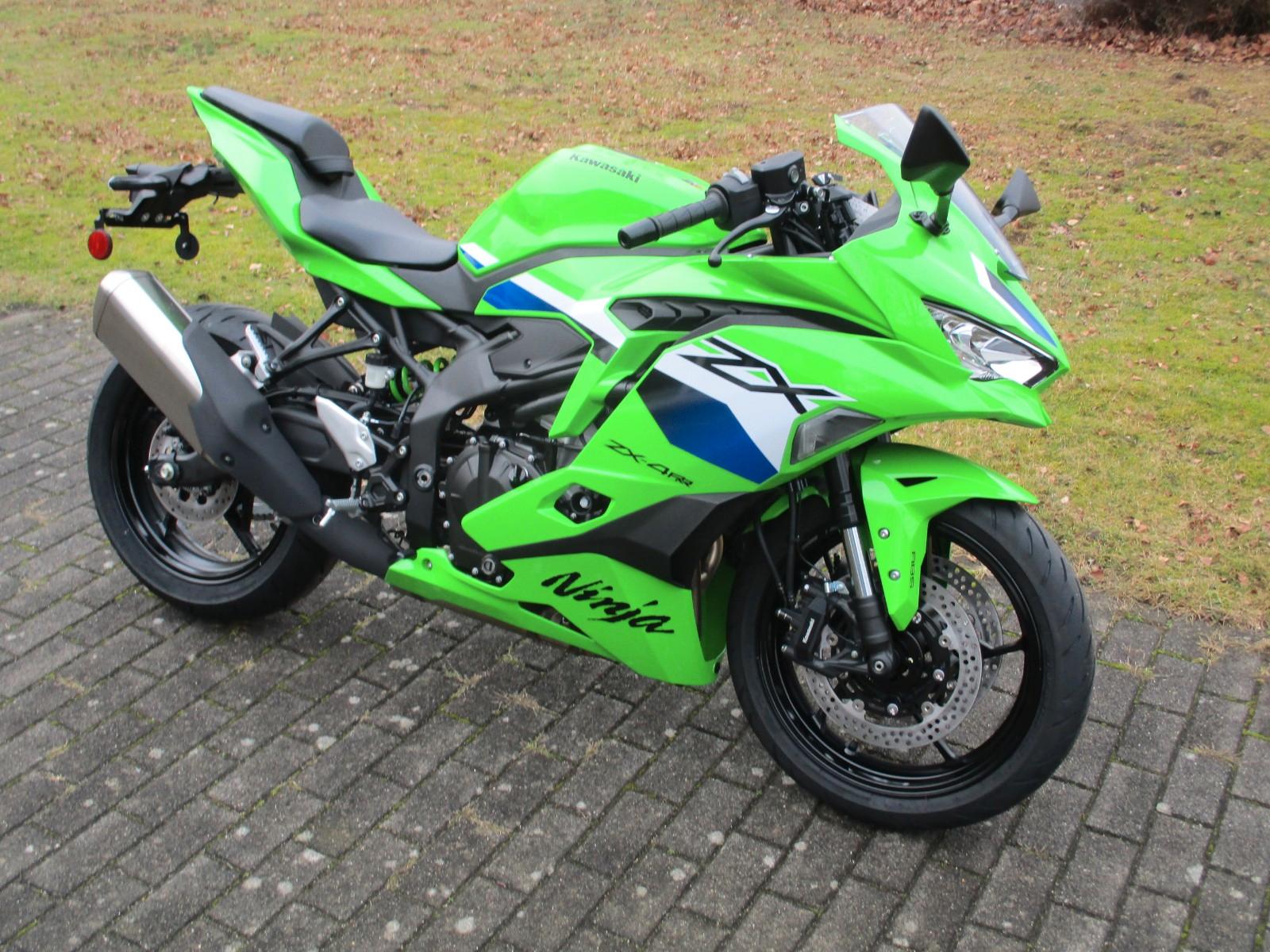 Kawasaki ZX 4 RR   Modell  2026