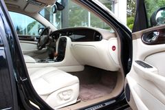 JAGUAR XJ V8 Super/ 2. HAND/ DE/ SCHIEBEDACH/ SITZHZG. JAGUAR XJ V8 Super/ 2. HAND/ DE/ SCHIEBEDACH/ SITZHZG.