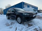 Volkswagen Touareg V6 TDI+3.5T BMT+AHK+Navi+Tempo+Sitz+Allw - Volkswagen Touareg aus 2012: TDI