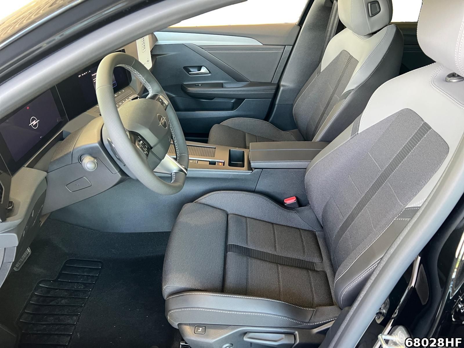 Fahrzeugabbildung Opel Astra L Sports Tourer, Ultimate