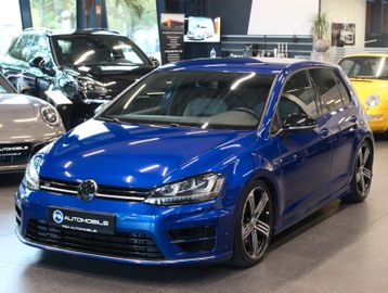 Volkswagen Golf - 1