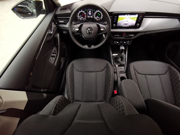 Skoda Scala TSI Sondermodell AppleCP Voll-LED AHK-Vor.