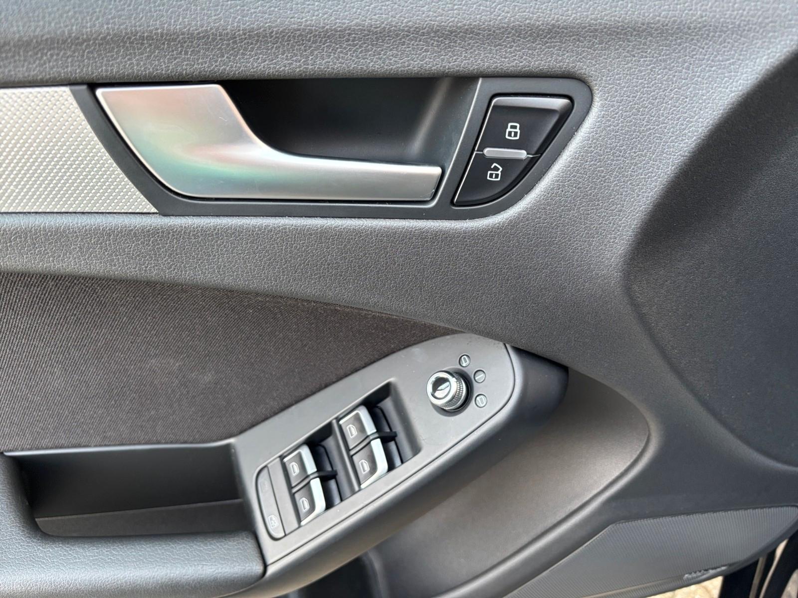 Audi A4 Avant Ambition/Navi/FSE/SHZ/BiXenon/4Season