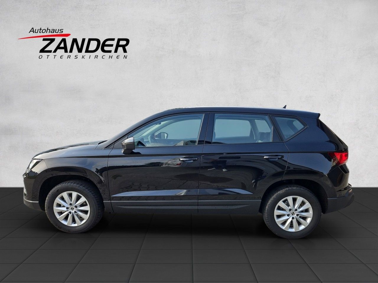 Fahrzeugabbildung SEAT Ateca Reference Edition - 5 Jahre Garantie uvm.