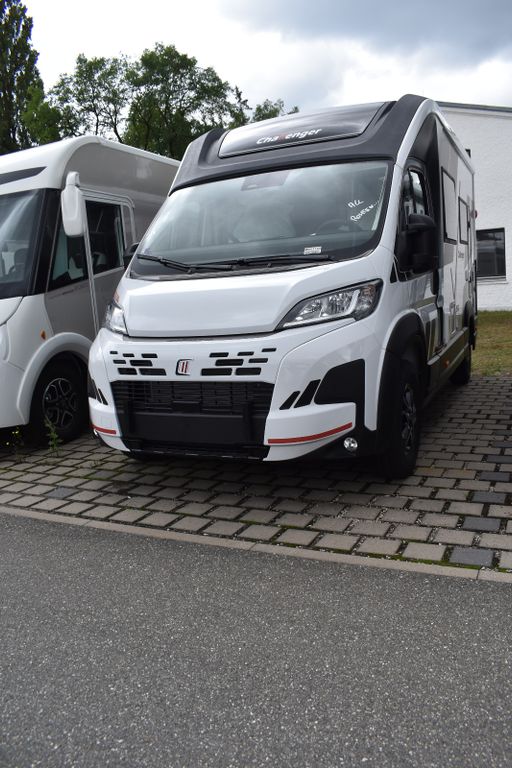 Challenger X 150, Fiat, M. 25, 180 PS, Automatik