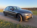 Alfa Romeo Giulia 2.0 Turbo 16V 206 kW AT8-Q4 Veloce Veloce - Alfa Romeo: Veloce