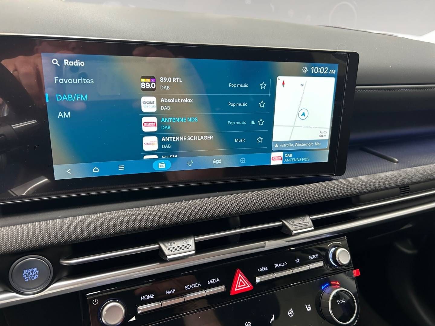 Fahrzeugabbildung Hyundai TUCSON Hybrid Trend/Automatik/Navi/Rückfahrkamer