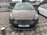 Ford C-Max Titanium - Ford C-Max: Kleinwagen