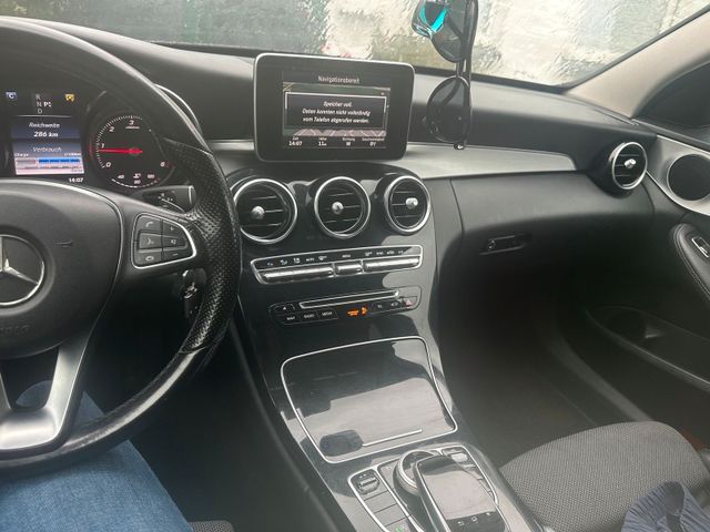 MERCEDES-BENZ Mercedes C220 D