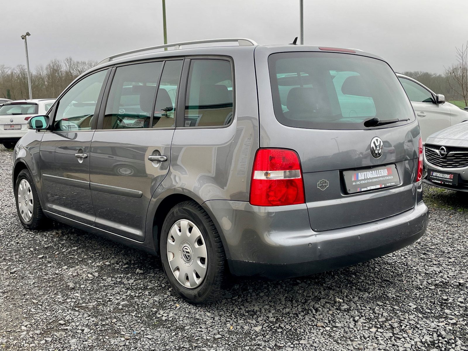 Fahrzeugabbildung Volkswagen Touran Highline 2.0 Leder Xenon Standhzg SPORTSI