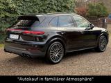 Porsche Cayenne PANO+CHRONO+BOSE+LUFT+PDCC+360°+21" - Porsche Cayenne mit Benzin-Antrieb: Geländewagen, 3.2