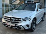 Mercedes-Benz GLC 300d 4Matic*Panorama*360Kamera*Trittbretter - Mercedes-Benz GLC 300: Silber