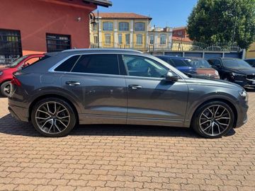 Audi Q8 - 7