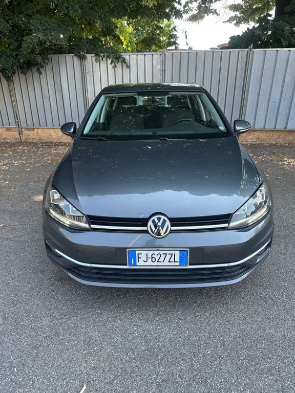 Image of Volkswagen Golf