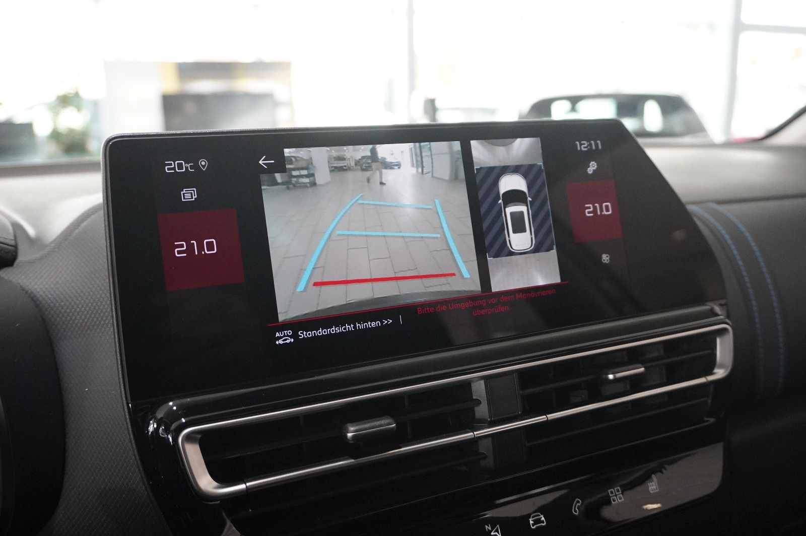 Fahrzeugabbildung Citroën C5 Aircross 1.2T SHINE EAT-8 NAVI/LED/KAMERA/SH