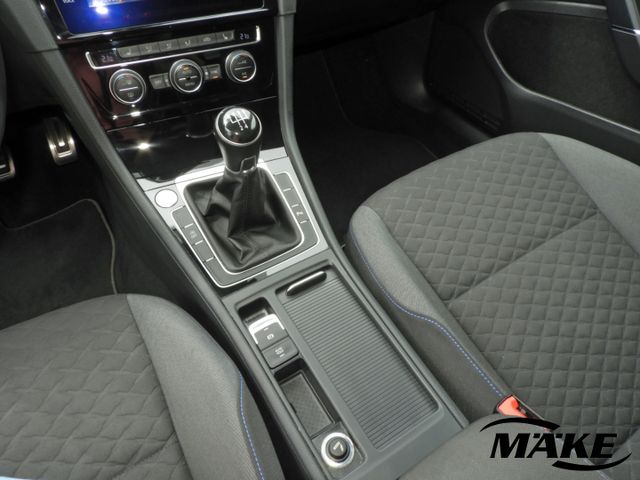 Golf R-line 1.0 TSI LED ALU 18'' NAV PDC KEYLESS