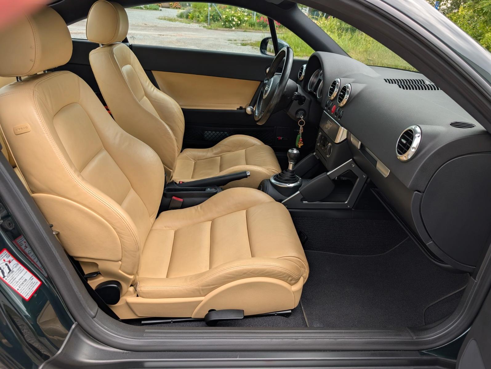 Audi TT Coupe 1.8T 132 kW - Liebhaberstück