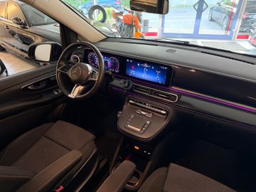 Mercedes V 250 - 12