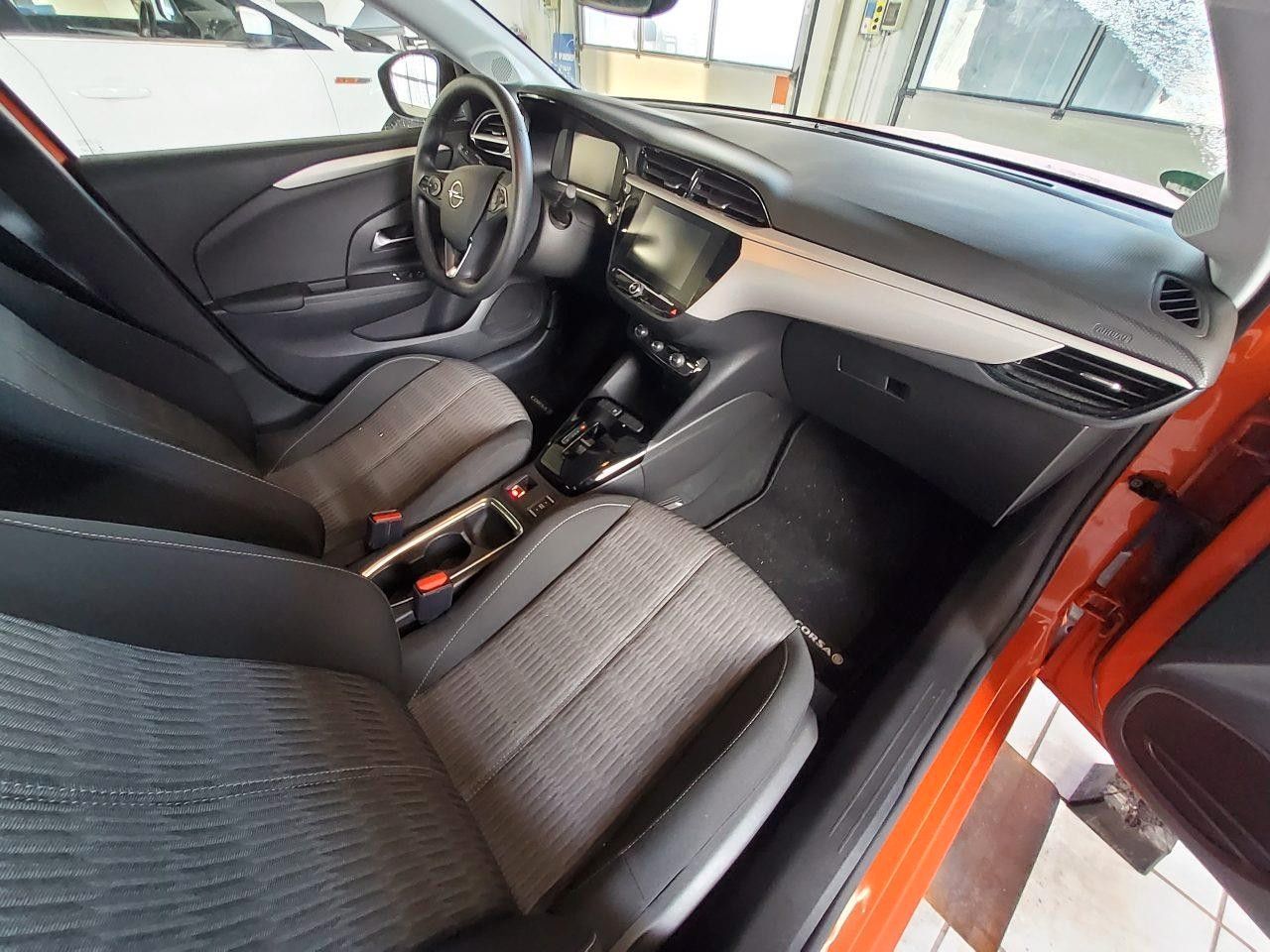 Fahrzeugabbildung Opel Corsa-e F EDITION 7KW NAVI/VIRT/TEMP/DAB/WÄRMEP.