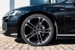 AUDI A8 50TDI LANG/ STANDHZG./ 21"/ S-LINE/ FOND TV AUDI A8 50TDI LANG/ STANDHZG./ 21"/ S-LINE/ FOND TV
