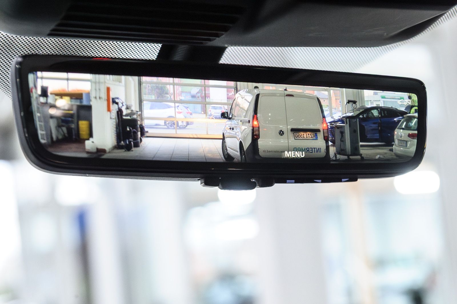 Fahrzeugabbildung Mitsubishi Outlander Top 4WD PHEV Leder LED 4xSHZ 360° HUD