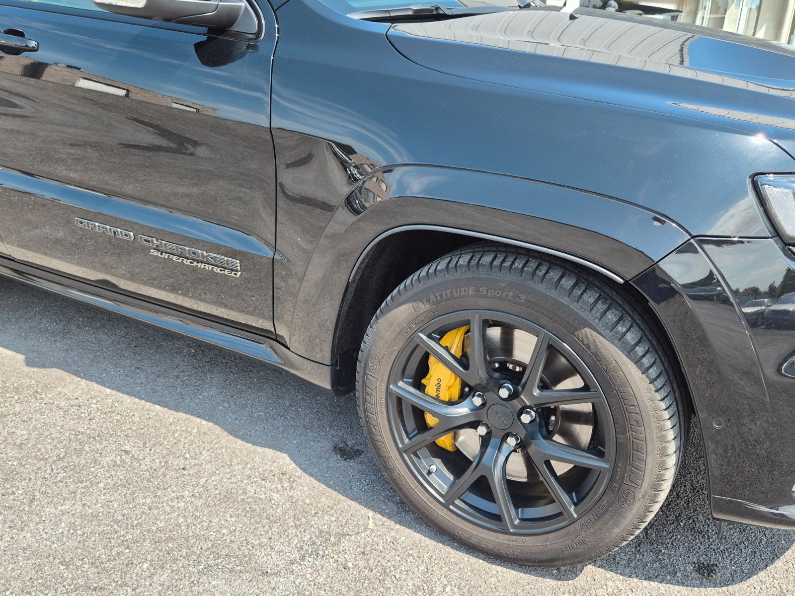 Fahrzeugabbildung Jeep Grand Cherokee Trackhawk/1A Historie/Gasanlage