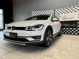 Volkswagen Golf VII *Var*Alltra*ACC*4Motion*AHK*DigitalCo* - Volkswagen Golf mit Diesel-Antrieb: Kombi
