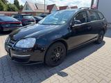 Volkswagen Golf V Variant 1,9 TDI Klima, AHK - Volkswagen Golf aus 2008 mit Diesel-Antrieb: Kombi