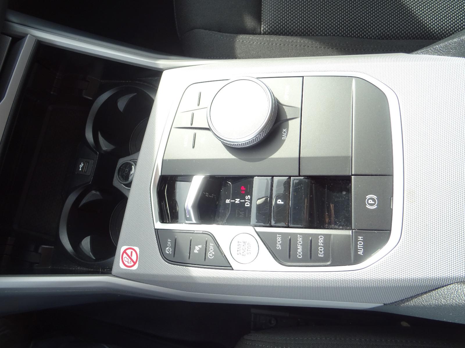 BMW 3 Series iA Touring LED Navi HUD Virt. Kamera Innov., миниатюра 20