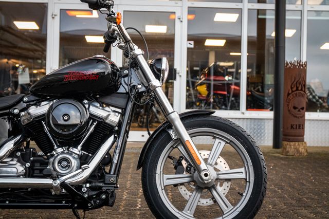 Fahrzeugabbildung Harley-Davidson SOFTAIL STANDARD FXST MY23  SOFORT VERFÜGBAR