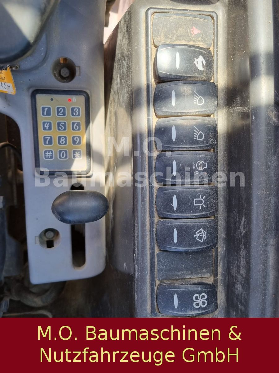 Fahrzeugabbildung Volvo ECR 48C / Hammerleitung