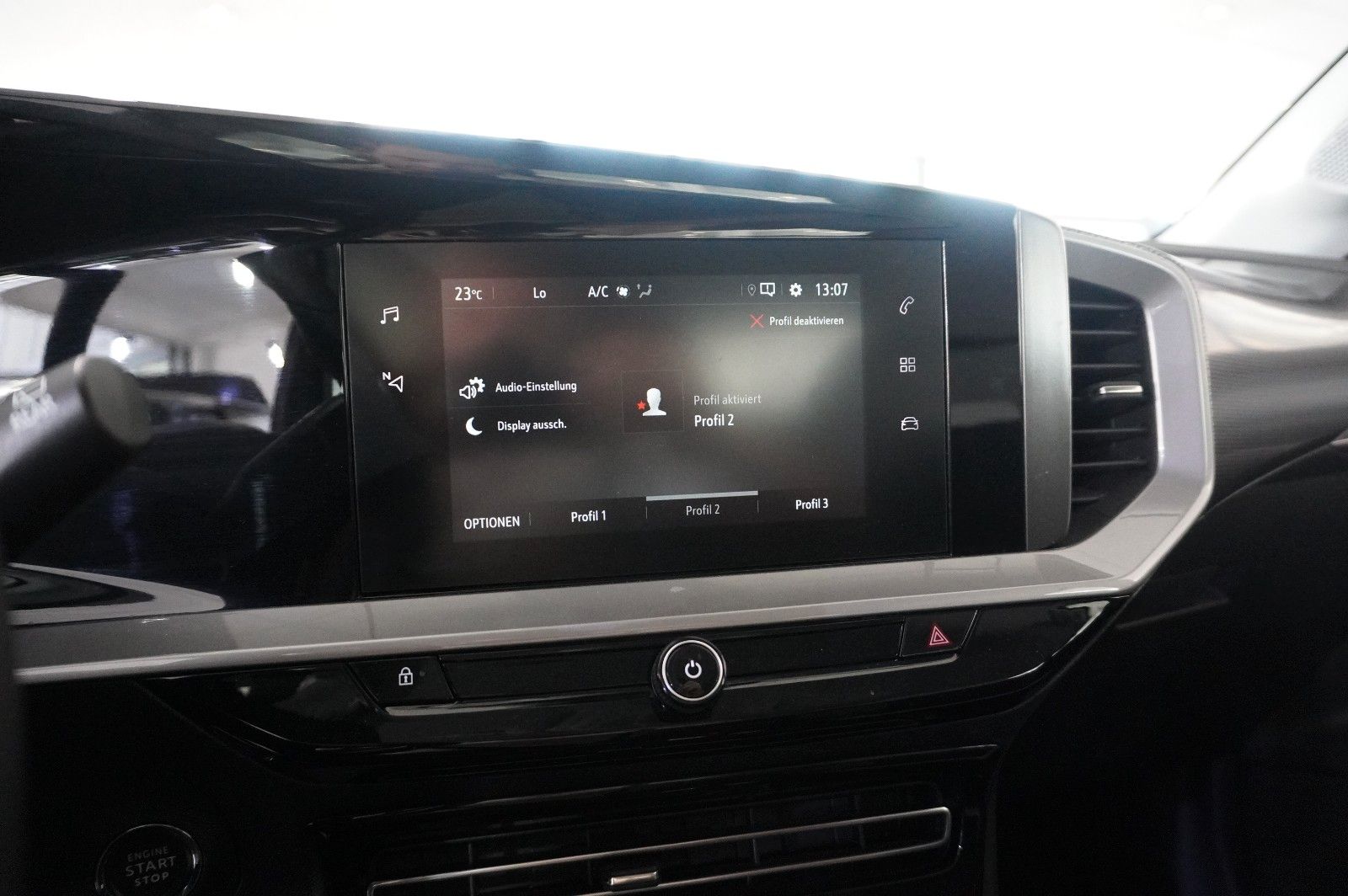 Fahrzeugabbildung Opel Mokka 1.2T ELEGANCE NAVI/LED/KAMERA/SH/SPORT/DAB