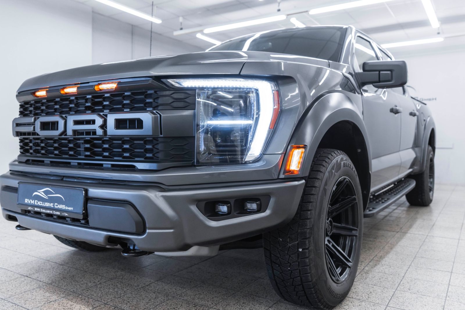 Fahrzeugabbildung Ford F 150 5.0L XLT KAM CARPLAY TOTW NAV  LED