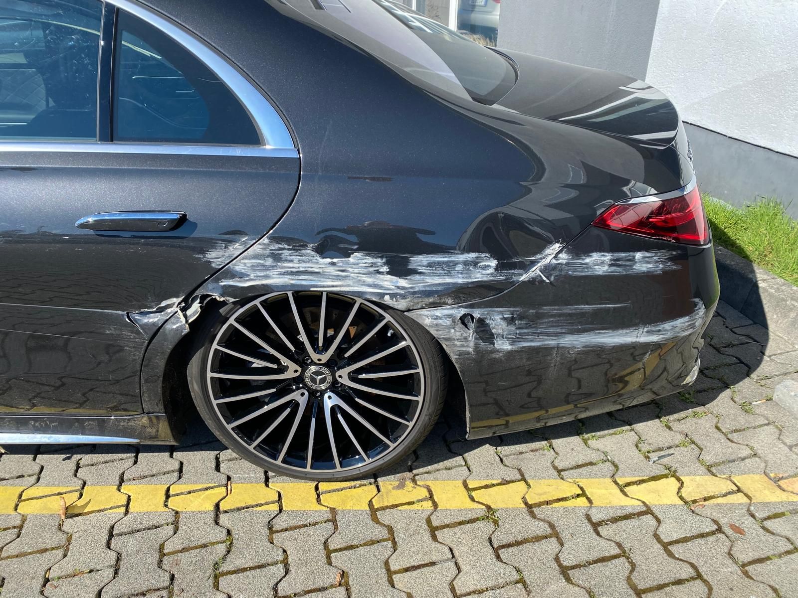 Fahrzeugabbildung Mercedes-Benz S 580 4M L AMG/Pano/´21/HUD/