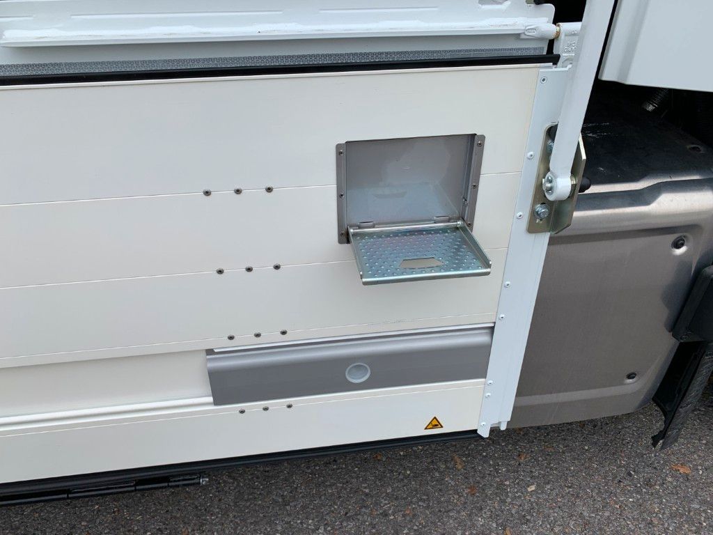 Fahrzeugabbildung DAF FAN XG 480 Swing-Board mit LBW