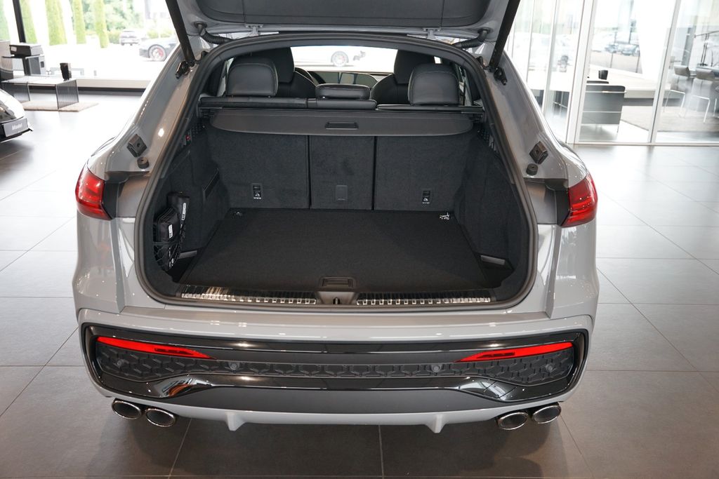 AUDI SQ5 Sportback TFSI | Pano | Carbon | Tech pro AUDI SQ5 Sportback TFSI | Pano | Carbon | Tech pro