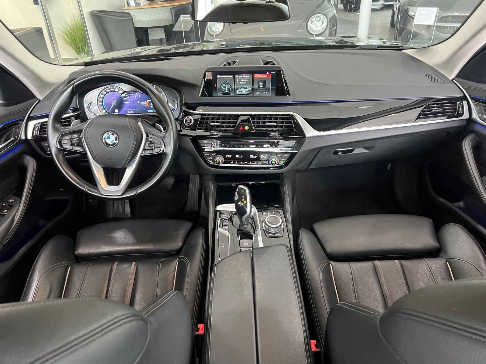 Fahrzeugabbildung BMW 520 d Lim. Luxury Line